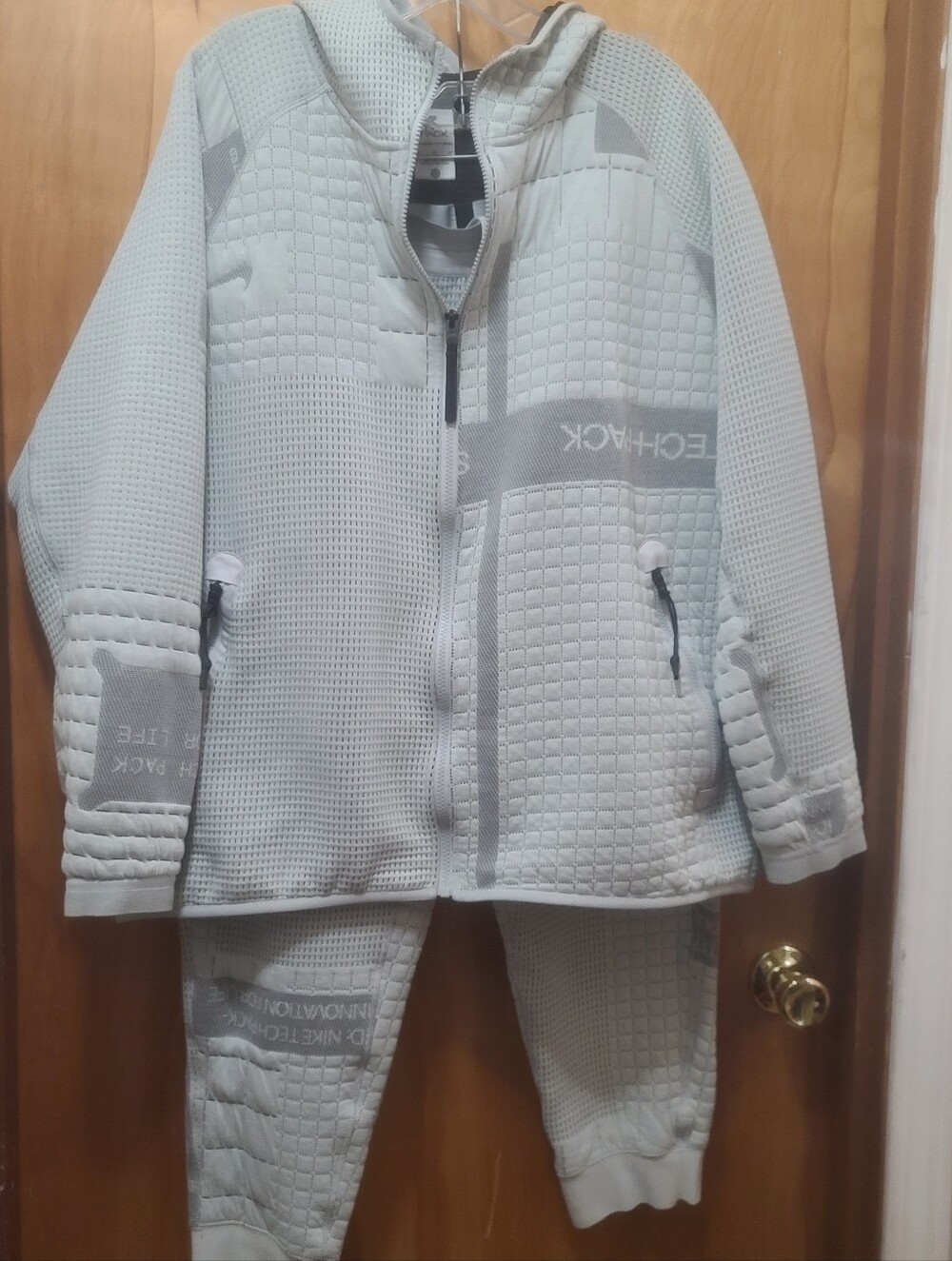 Nike Men's Sportswear Therma-FIT ADV Tech Pack Set Light Silver Size XL  *Flaws